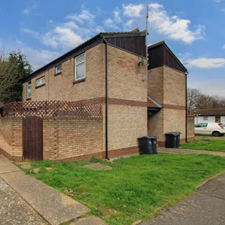 Buy this 2 bed apartment on Oakdene Road in Basildon, SS13 1AP