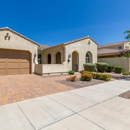 Image 3 - 10562 East Pivitol Avenue, Mesa, AZ 85212, USA - House for sale