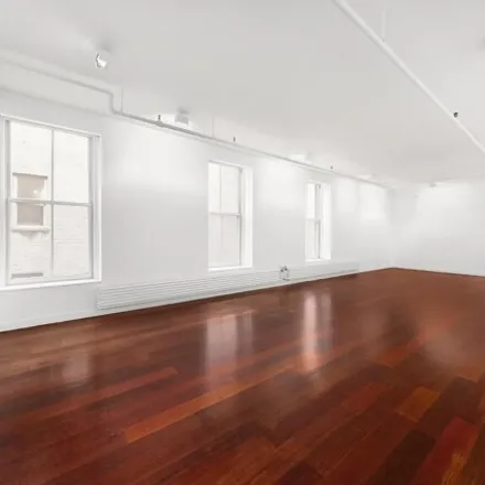 Image 7 - 419 West Broadway, New York, NY 10012, USA - Apartment for sale