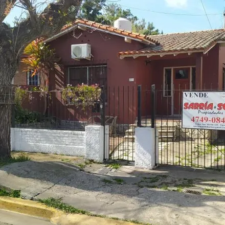 Buy this 3 bed house on Escuela Nuetras Raíces in Milberg 665, Partido de Tigre