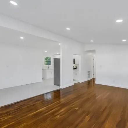 Image 4 - 29 W 21st St, Deer Park, New York, 11729 - House for sale