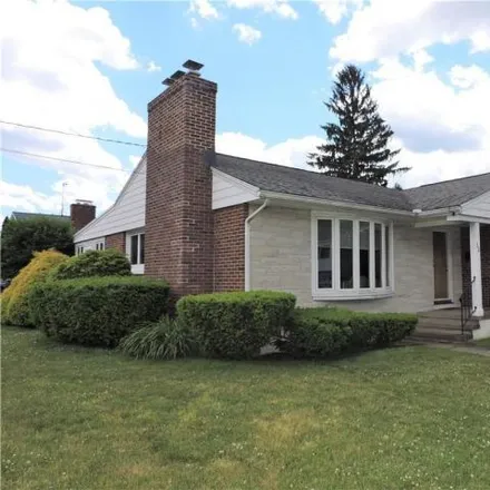 Buy this 3 bed house on 33 Hickory Rd in Naugatuck, Connecticut