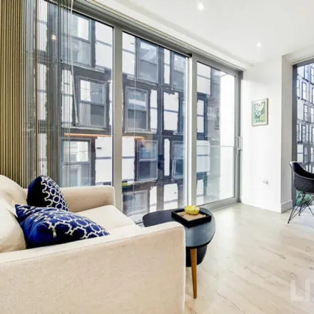 Buy this studio apartment on Cassia House in Piazza Walk, London