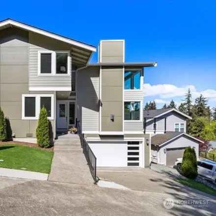 Buy this 5 bed house on 4399 166th Lane Southeast in Cougar Hills, Bellevue