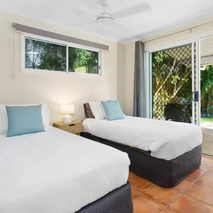 Rent this 3 bed house on Castaways Beach in Queensland, Australia