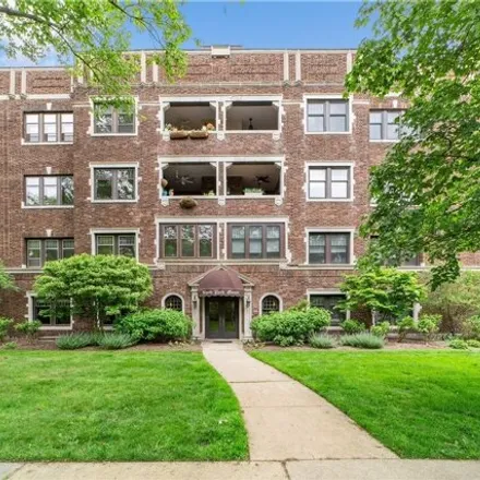 Buy this 4 bed condo on 2410 West Saint James Parkway in Cleveland Heights, OH 44106