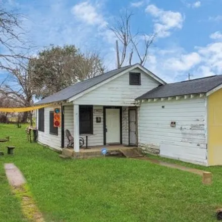 Buy this 2 bed house on 315 1st Ave N in Texas City, Texas
