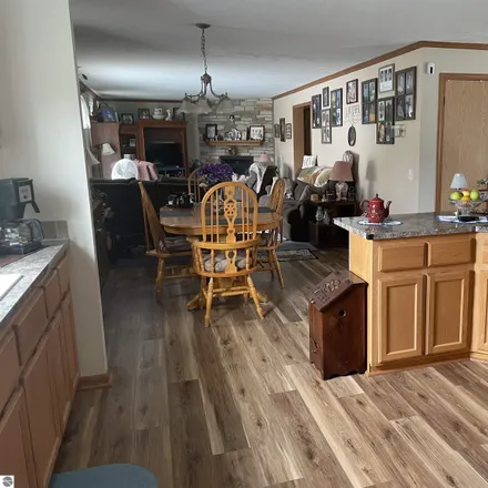 Image 4 - 329 East Mill Street, Oscoda, Au Sable Township, MI 48750, USA - House for sale