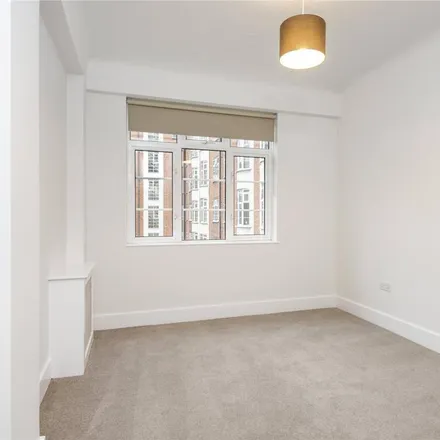 Image 4 - Grove End Gardens, 33 Grove End Road, London, NW8 9ND, United Kingdom - Apartment for rent