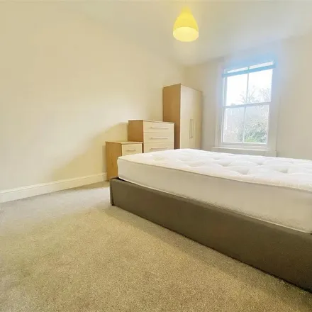 Image 5 - 59 Exeter Road, London, NW2 4SE, United Kingdom - Apartment for rent