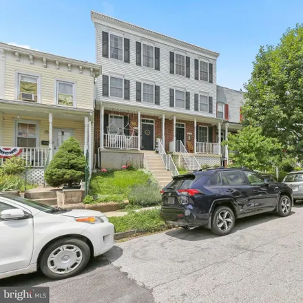 Image 1 - 3508 Hickory Avenue, Baltimore, MD 21211, USA - Townhouse for sale