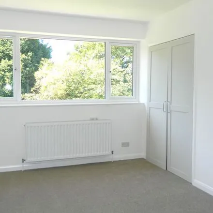 Rent this 4 bed apartment on Bellingdon Road in Chesham, HP5 2HG