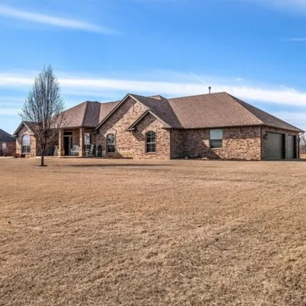 Image 2 - 1211 Whispering Ridge Drive, Tuttle, Grady County, OK 73089, USA - House for sale