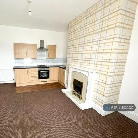 Image 2 - Moor Bottom Road, Huddersfield, HD1 3JN, United Kingdom - Townhouse for rent