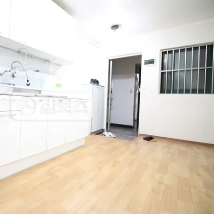 Rent this 2 bed apartment on 서울특별시 강남구 대치동 959-24