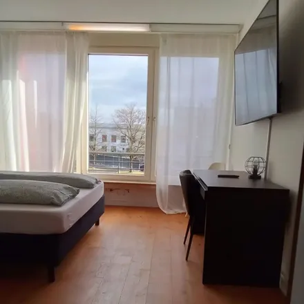 Rent this 7 bed apartment on Gubener Straße 13 1/2 in 86156 Augsburg, Germany