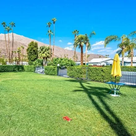 Image 3 - 139 Coral Lane, Palm Springs, CA 92264, USA - Apartment for sale