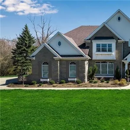 Buy this 6 bed house on 18 Rockdove Lane in Orchard Park, Erie County