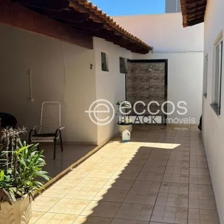 Image 1 - Ronaldo Fernandes Pereira, Alto Umuarama, Uberlândia - MG, 38400-722, Brazil - House for rent