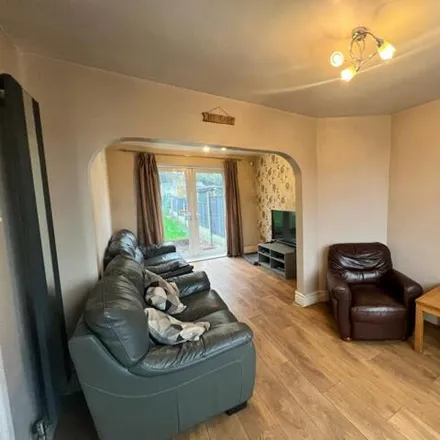 Image 2 - Swan Lane, Wordsley, DY8 5TY, United Kingdom - Duplex for sale