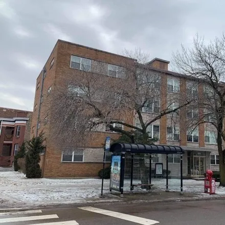 Buy this 2 bed condo on 2055 West Lunt Avenue in Chicago, IL 60645