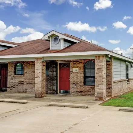 Rent this 3 bed house on 320 6th Street in Hempstead, TX 77445