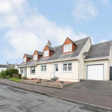 Buy this 4 bed duplex on Millhill Avenue in Kilmaurs, KA3 2SY