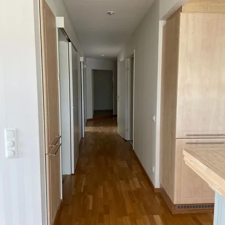 Rent this 3 bed apartment on Falegatan 7 in 521 33 Falköping, Sweden