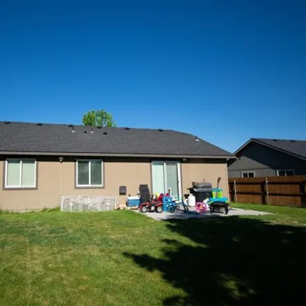 Buy this 3 bed house on unnamed road in Kennewick, WA 99336