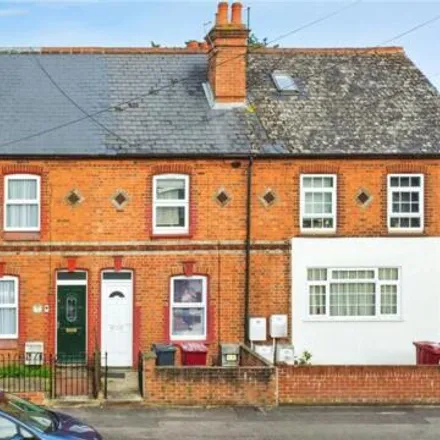 Buy this 3 bed townhouse on 129 Elgar Road in Katesgrove, Reading