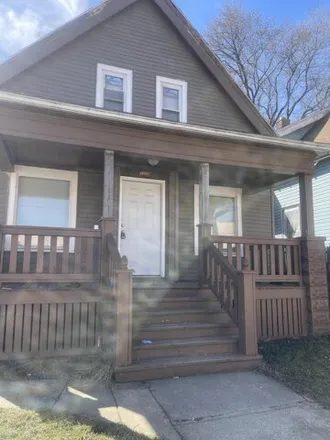 Buy this 3 bed house on 3207 West Auer Avenue in Milwaukee, WI 53216