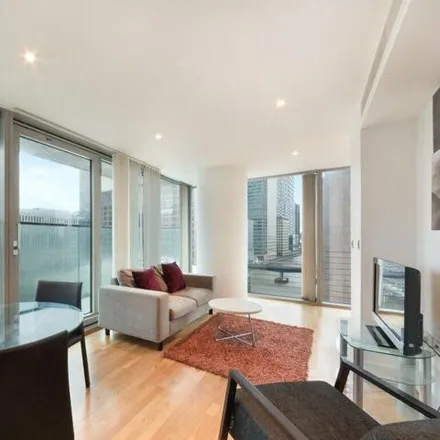 Rent this 1 bed room on Landmark East Tower in 24 Marsh Wall, Canary Wharf