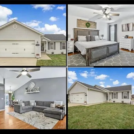 Buy this 3 bed house on 1120 Oakwood Lane in Waterloo, IL 62298