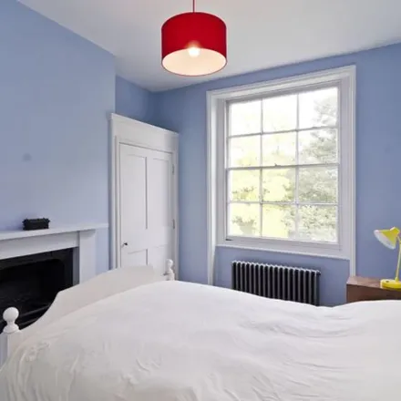 Rent this 3 bed townhouse on 55A Barnsbury Street in London, N1 1EJ