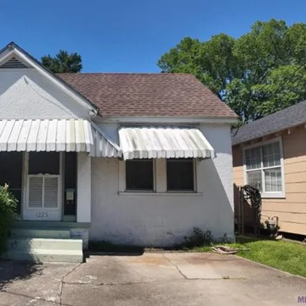 Buy this 3 bed house on Terrace Street in South Baton Rouge, Baton Rouge