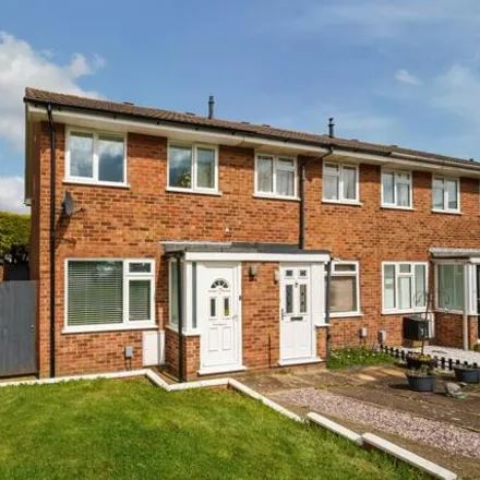 Buy this 2 bed house on Primrose Close in Flitwick, MK45 1PD