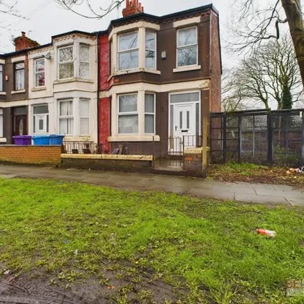 Rent this 3 bed townhouse on Ince Avenue in Liverpool, L4 7UZ