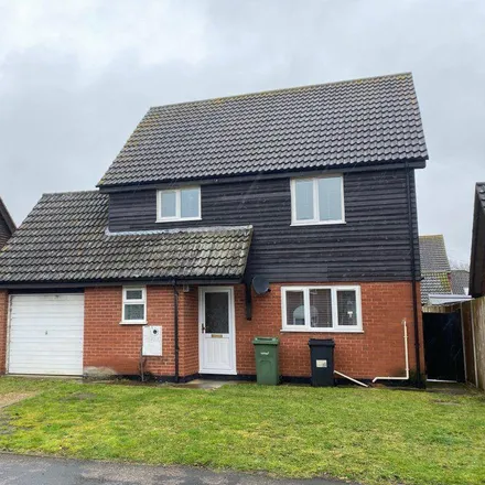 Rent this 4 bed house on 11 Lowes View in Diss, IP22 4JP