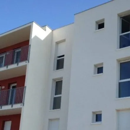 Image 3 - 117 Rue de Telouze, 79000 Niort, France - Apartment for rent