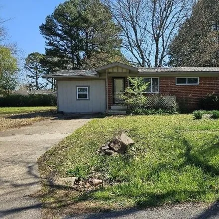 Buy this 4 bed house on 1609 North Broadway Street in Heber Springs, AR 72543