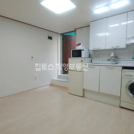 Image 1 - 서울특별시 광진구 화양동 31-29 - Apartment for rent