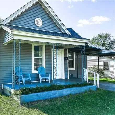 Buy this 3 bed house on 2879 Vicksburg Street in South Fort Smith, Fort Smith
