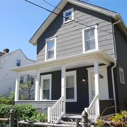 Rent this 3 bed house on 16 Ellwood Street in City of Glen Cove, NY 11542