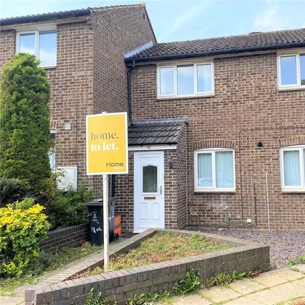 Rent this 2 bed townhouse on Castle Dore in Swindon, SN5 8PH