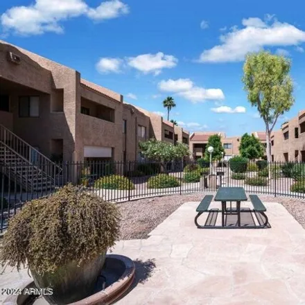 Image 1 - 8001 East Roosevelt Street, Scottsdale, AZ 85257, USA - Apartment for rent