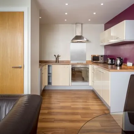 Image 3 - Roomzzz Aparthotel, Burley Road, Leeds, LS4 2PX, United Kingdom - Apartment for rent
