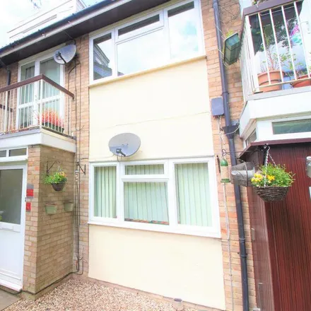 Rent this 1 bed apartment on Harriet Way in Bushey Heath, WD23 4JH