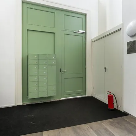 Rent this 3 bed apartment on Aleidisstraat 3-01 in 3021 SB Rotterdam, Netherlands