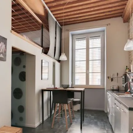 Image 7 - 61 Rue des Tables Claudiennes, 69001 Lyon, France - Apartment for rent