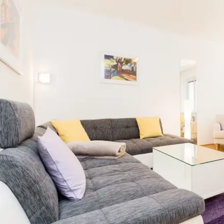 Rent this 2 bed apartment on Hottingerstrasse
